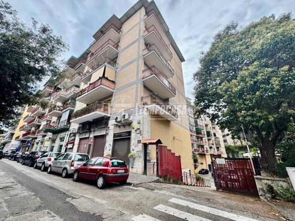 appartamento in vendita a Napoli in zona Capodimonte / Colli Aminei