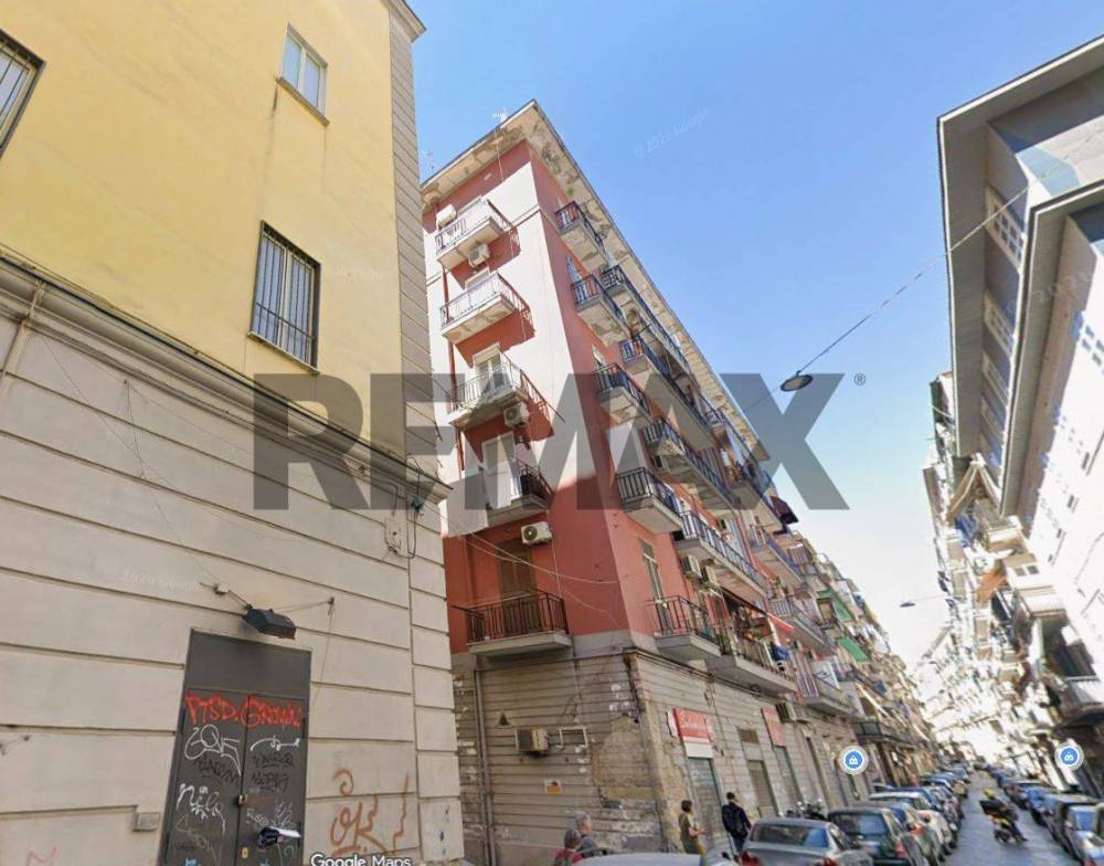 appartamento in vendita a Napoli in zona Pendino / San Giuseppe