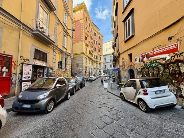 appartamento in vendita a Napoli
