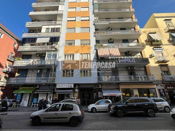 appartamento in vendita a Napoli in zona Fuorigrotta