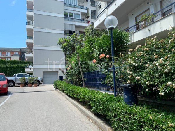 appartamento in vendita a Napoli in zona Arenella