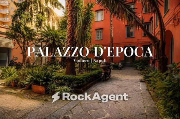 appartamento in vendita a Napoli in zona Vomero