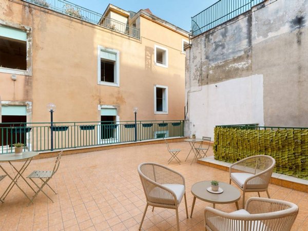 appartamento in vendita a Napoli in zona San Ferdinando