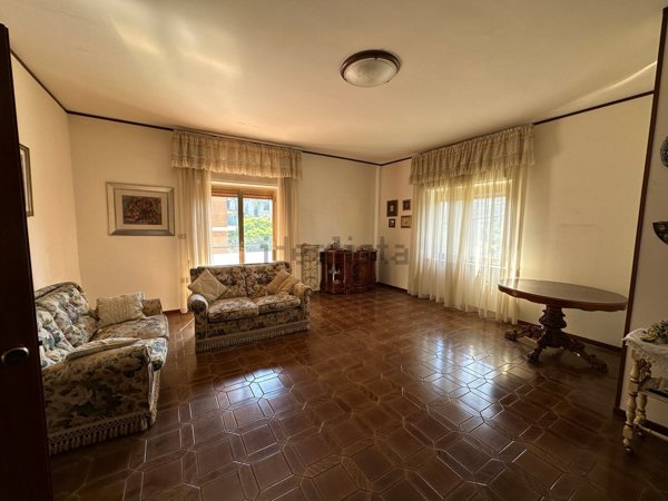 appartamento in vendita a Napoli in zona Arenella
