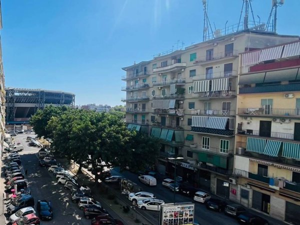 appartamento in vendita a Napoli in zona Fuorigrotta