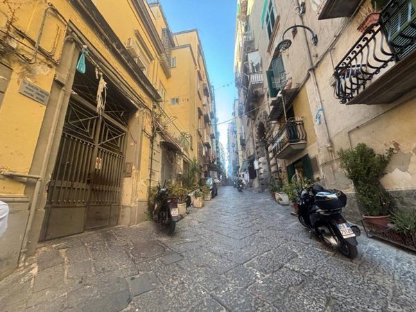 appartamento in vendita a Napoli