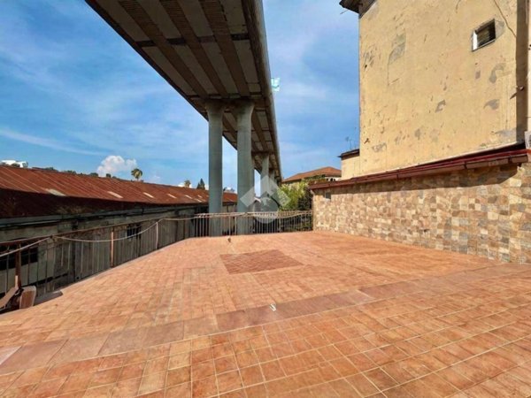 appartamento in vendita a Napoli in zona Poggioreale