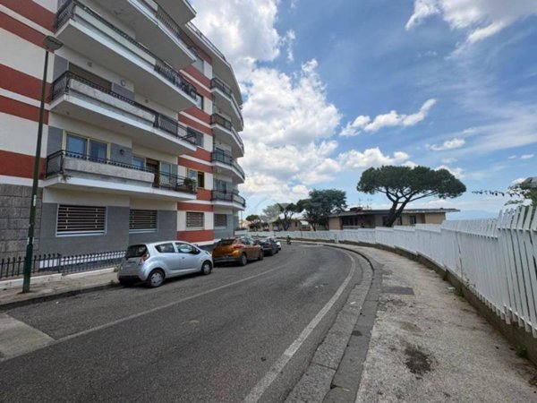 appartamento in vendita a Napoli in zona Posillipo