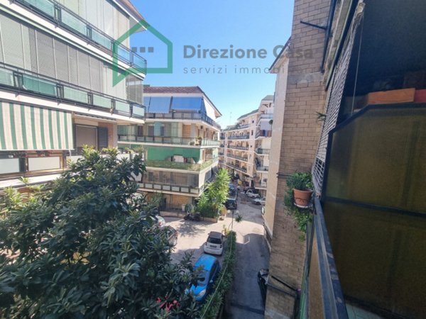 appartamento in vendita a Napoli in zona San Carlo all'Arena
