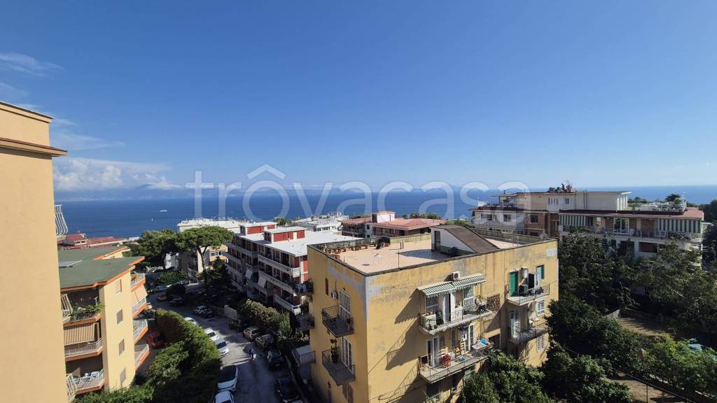 appartamento in vendita a Napoli in zona Posillipo
