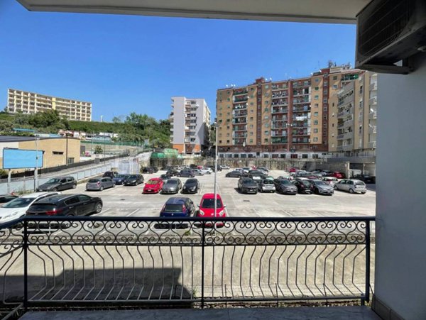 appartamento in vendita a Napoli in zona Fuorigrotta