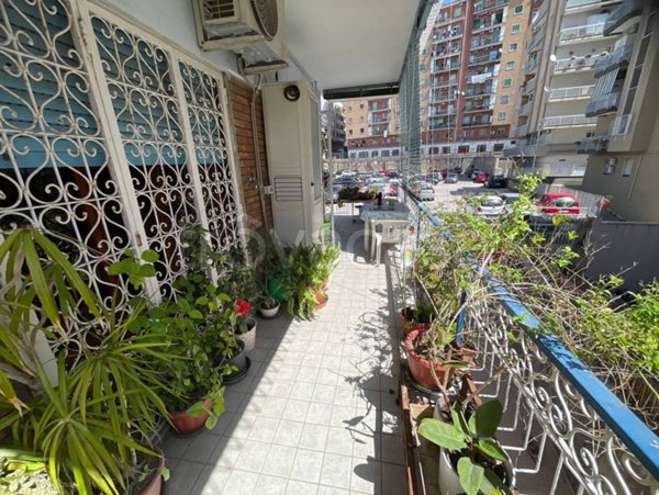 appartamento in vendita a Napoli in zona Fuorigrotta