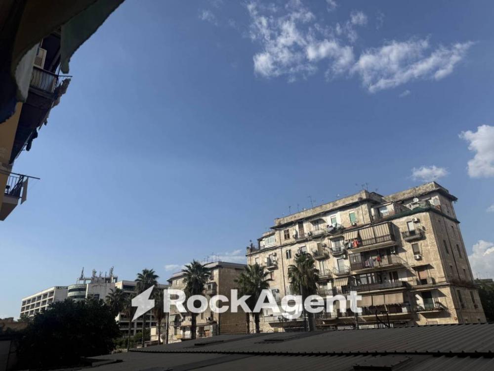 appartamento in vendita a Napoli in zona Zona Industriale-Ferrovia