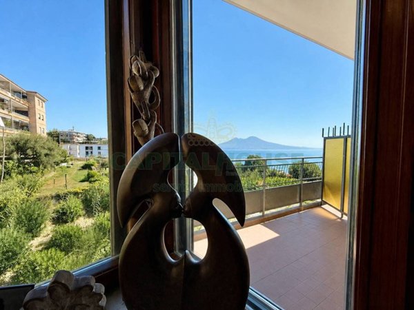 appartamento in vendita a Napoli in zona Posillipo
