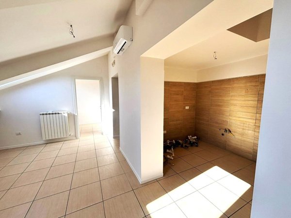 appartamento in vendita a Napoli in zona Pendino / San Giuseppe