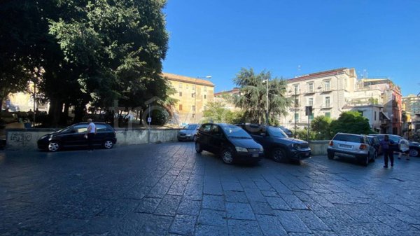 appartamento in vendita a Napoli in zona Stella