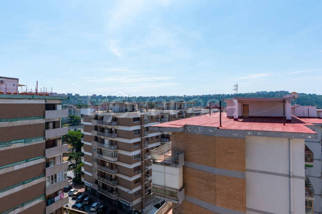 appartamento in vendita a Napoli in zona Fuorigrotta