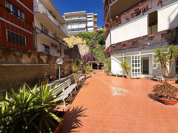 appartamento in vendita a Napoli in zona Posillipo
