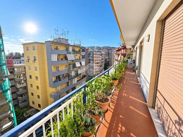 appartamento in vendita a Napoli in zona Arenella