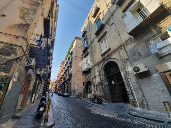 appartamento in vendita a Napoli in zona Montecalvario
