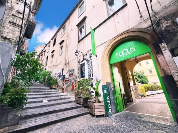 appartamento in vendita a Napoli in zona Montecalvario