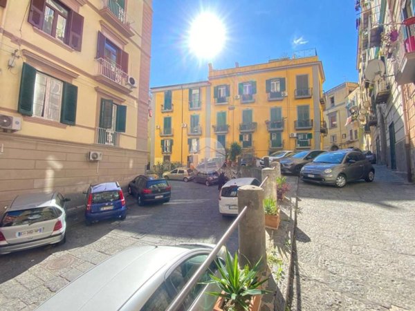 appartamento in vendita a Napoli in zona San Lorenzo