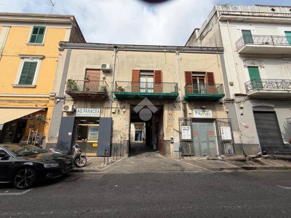 appartamento in vendita a Napoli in zona Barra