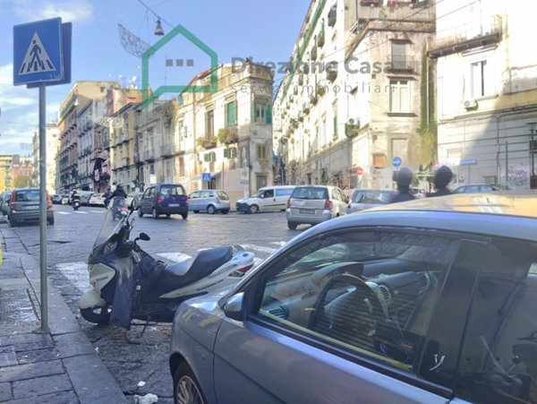 casa indipendente in vendita a Napoli in zona Vicaria