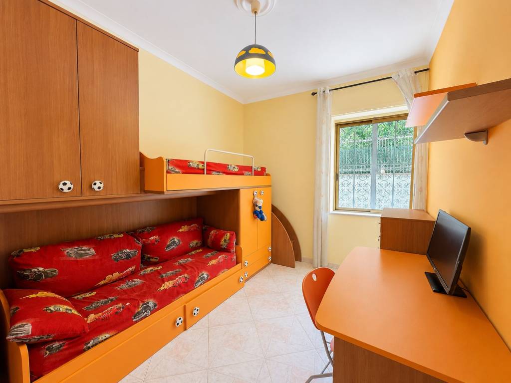 appartamento in vendita a Napoli in zona Capodichino