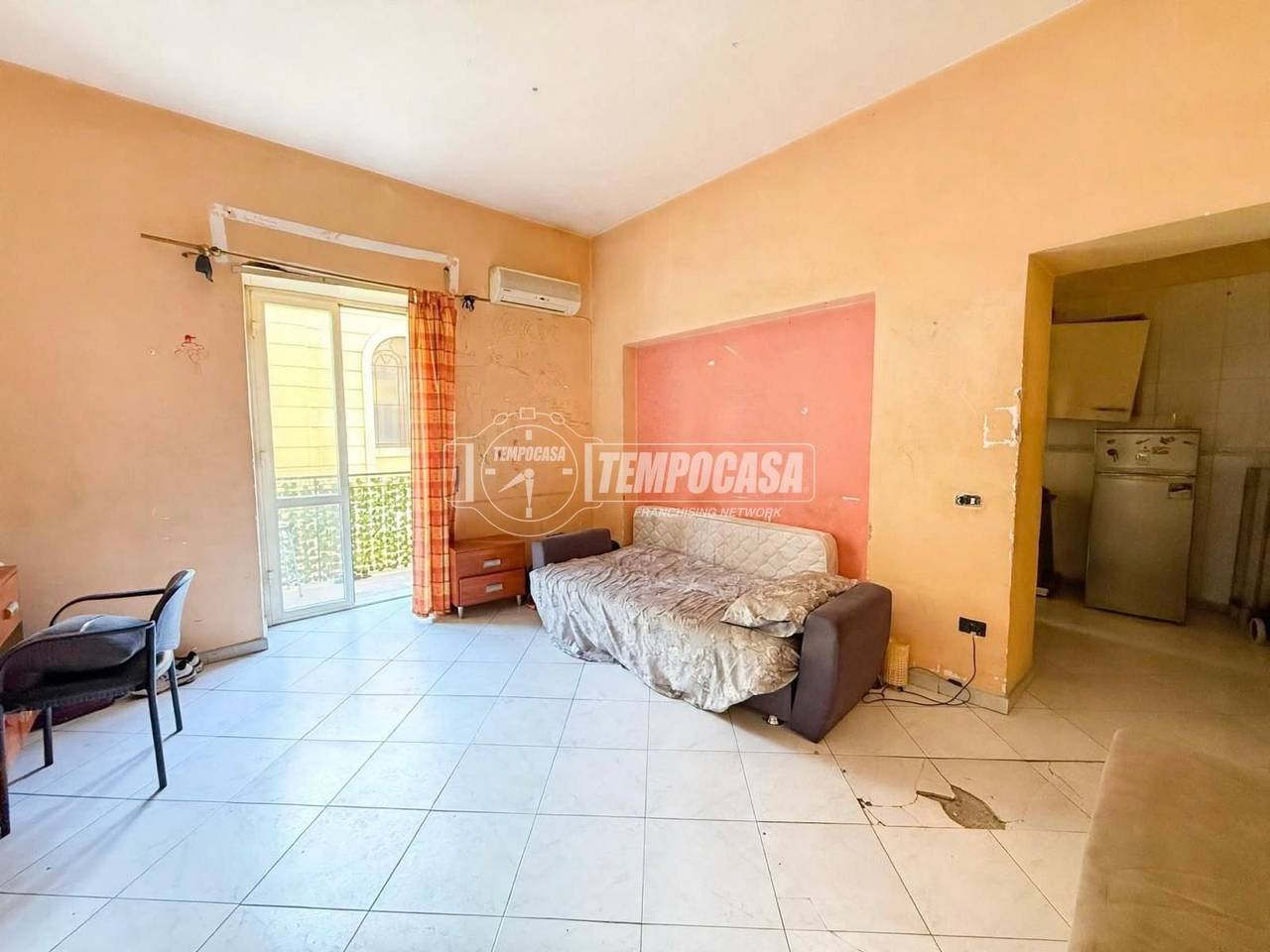 appartamento in vendita a Napoli in zona Vicaria