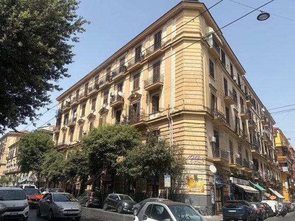 appartamento in vendita a Napoli in zona Pendino / San Giuseppe