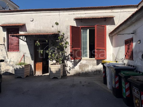appartamento in vendita a Napoli in zona Poggioreale