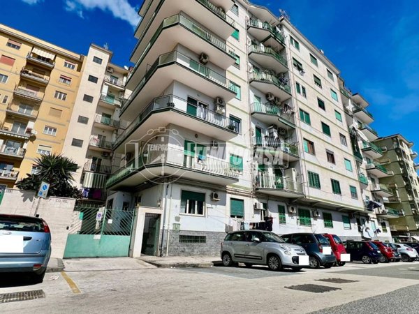 appartamento in vendita a Napoli in zona Fuorigrotta