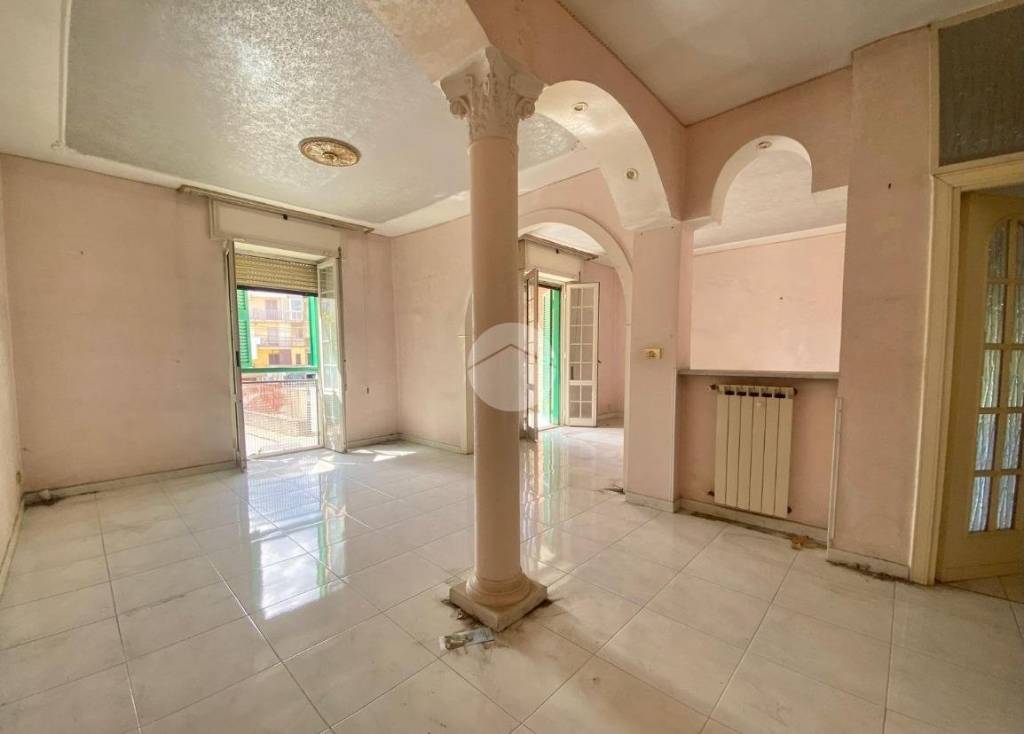 appartamento in vendita a Napoli in zona Secondigliano