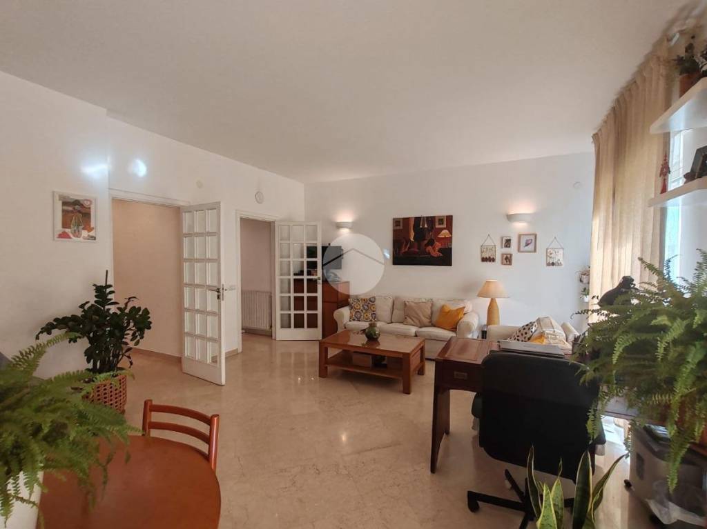 appartamento in vendita a Napoli in zona Arenella