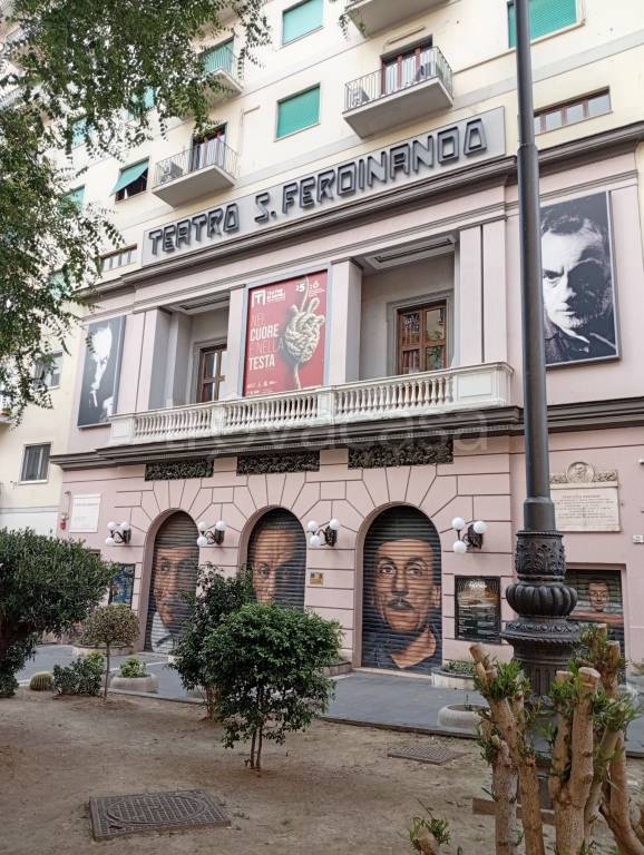 appartamento in vendita a Napoli in zona San Lorenzo