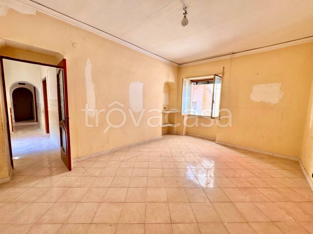 appartamento in vendita a Napoli in zona Stella
