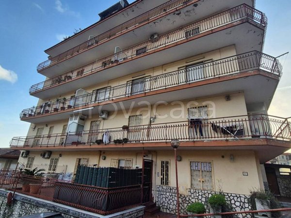 appartamento in vendita a Napoli in zona Pianura