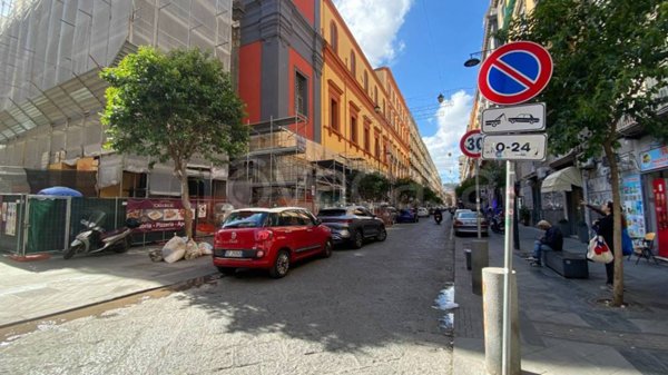 appartamento in vendita a Napoli in zona Pendino / San Giuseppe
