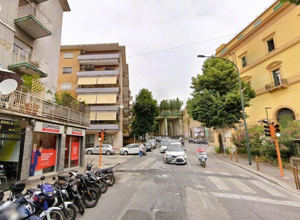 box auto in vendita a Napoli in zona Arenella