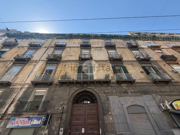 appartamento in vendita a Napoli in zona San Lorenzo
