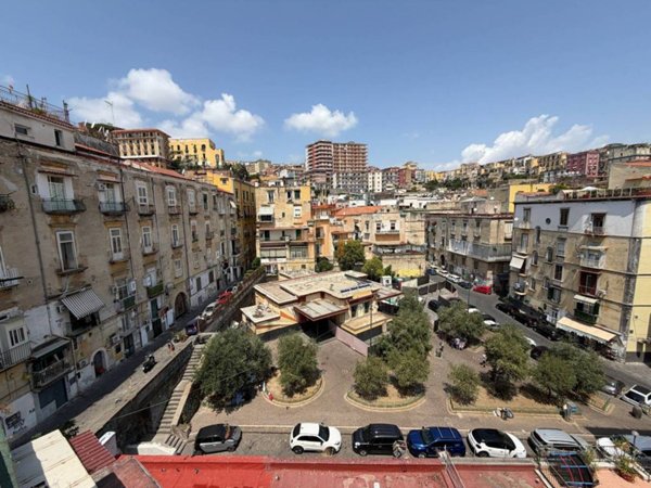 appartamento in vendita a Napoli