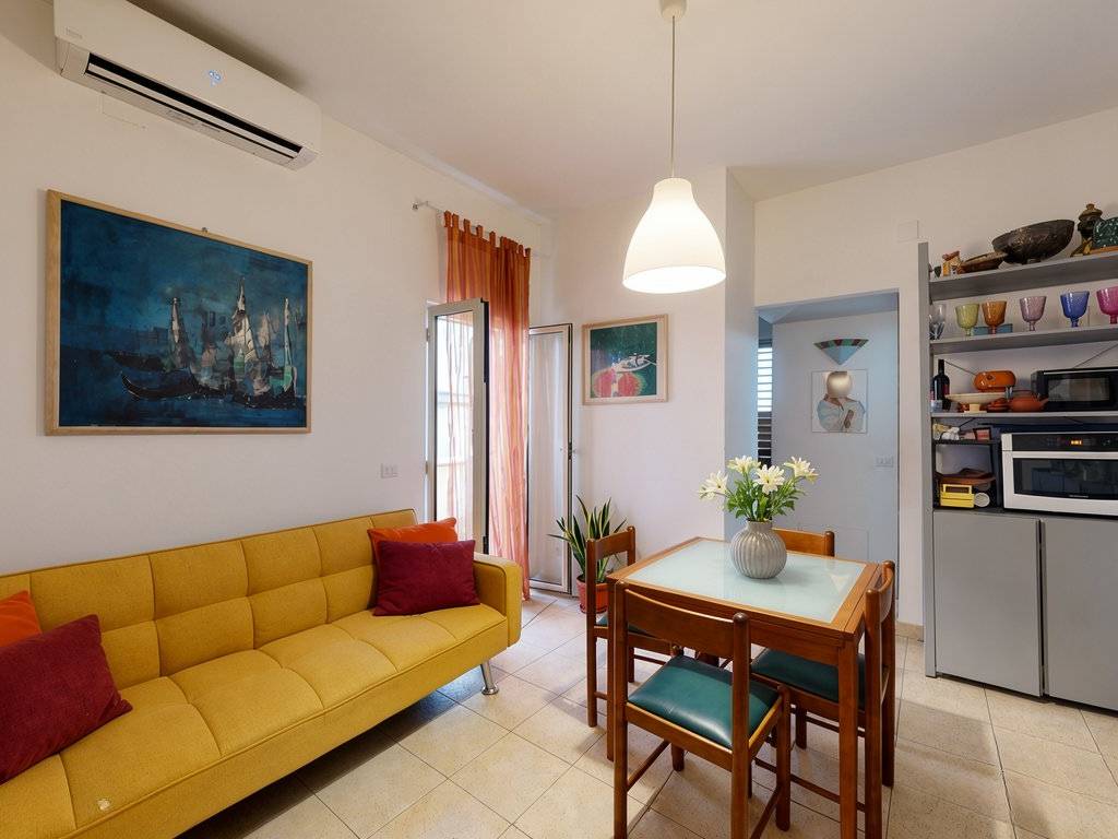 appartamento in vendita a Napoli in zona Centro Antico