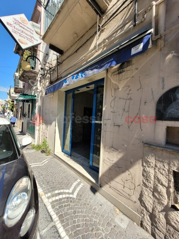 ufficio in vendita a Napoli in zona San Giovanni a Teduccio