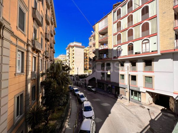 box auto in vendita a Napoli in zona Vomero
