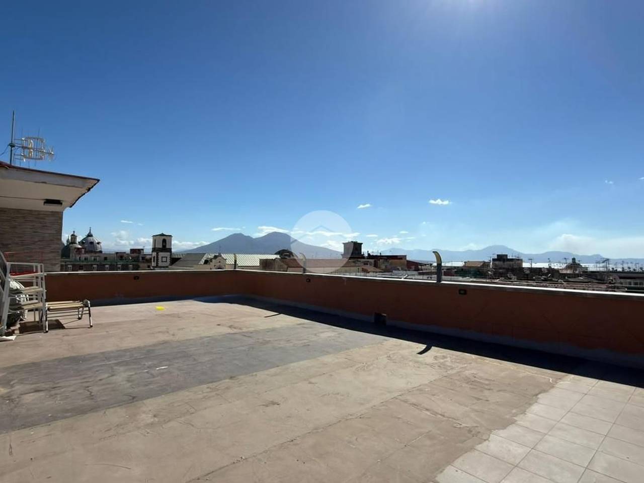 appartamento in vendita a Napoli in zona Stella