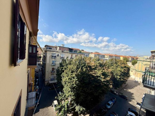 appartamento in vendita a Napoli in zona Pendino / San Giuseppe