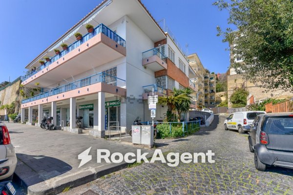 appartamento in vendita a Napoli in zona Posillipo