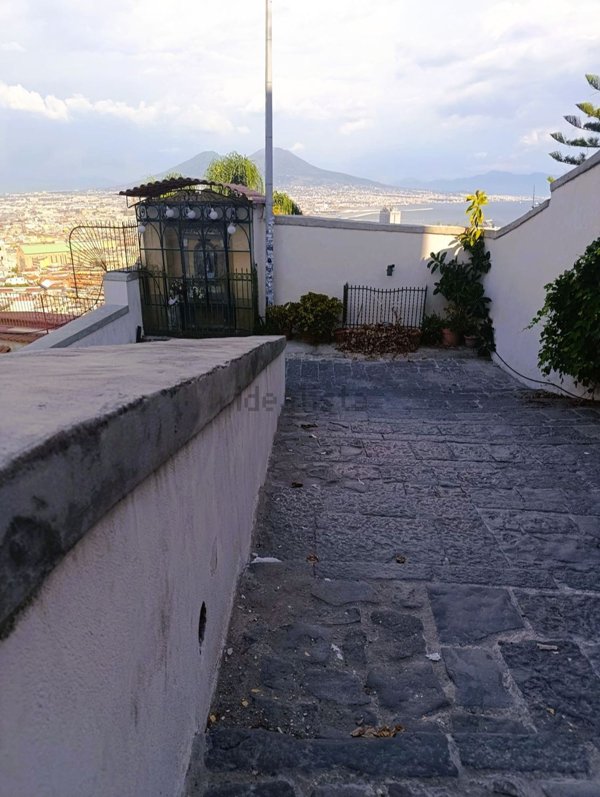 appartamento in vendita a Napoli