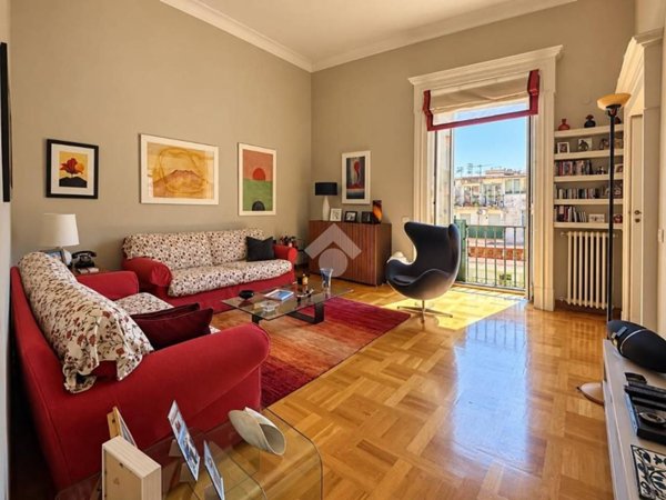 appartamento in vendita a Napoli in zona San Ferdinando